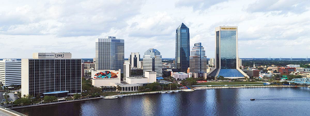 The Jacksonville skyline—a growing hub for the Florida pest control job market.